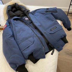 Men’s Canada Goose jacket (XS)